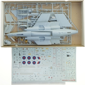 Airfix H.S. Buccaneer S2B model kit fra Airfix