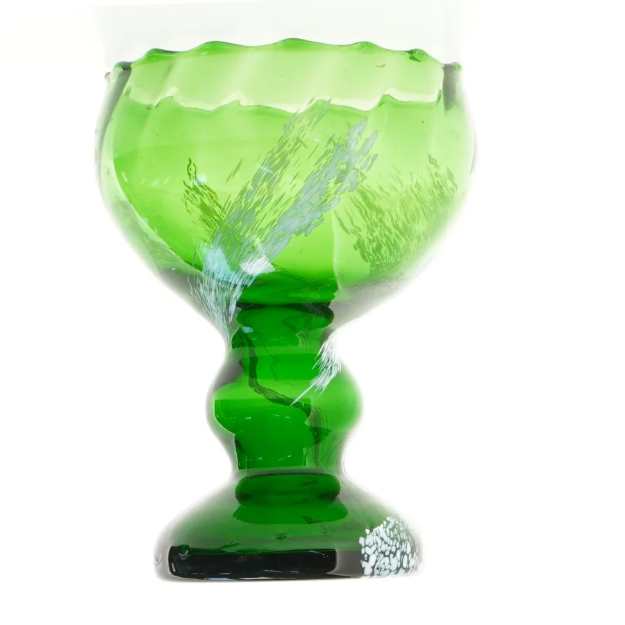 Grøn glasvase (str. 18 x 13 cm)