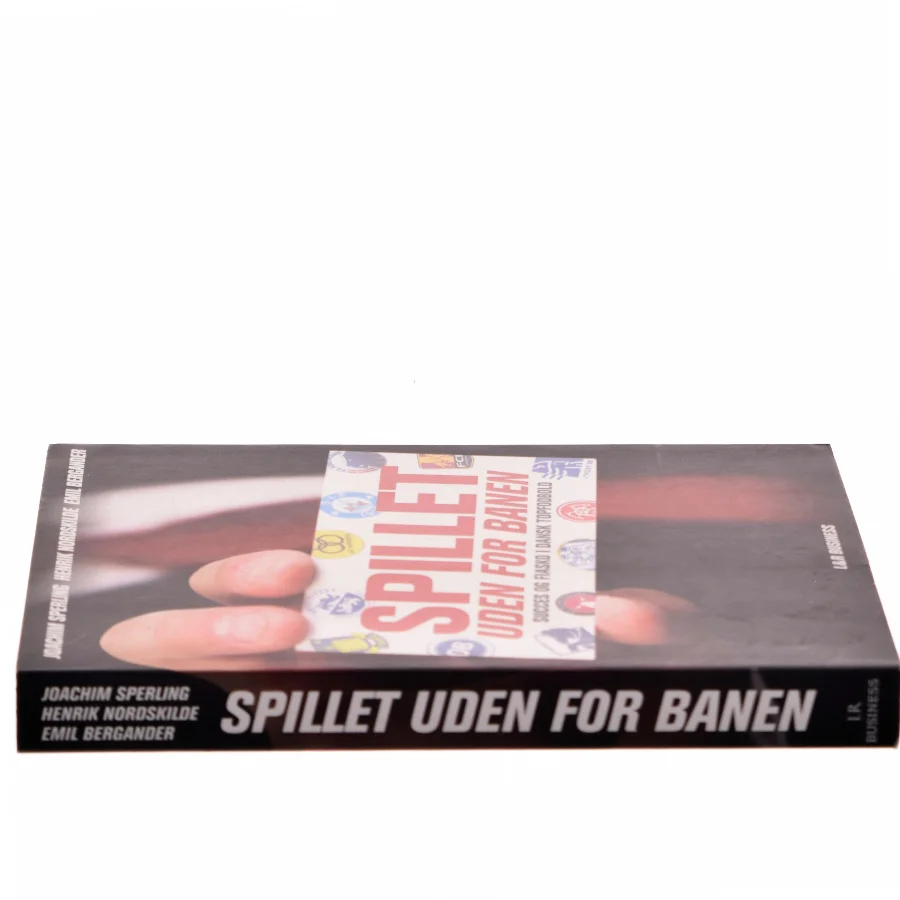 Spillet uden for banen (Bog)
