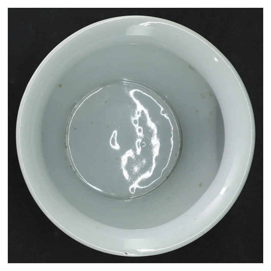 Blå og hvid porcelænspotte (str. H 9 cm ø. 12 cm)