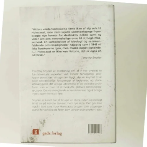 Sort jord : Holocaust som historie og advarsel af Timothy Snyder (Bog)