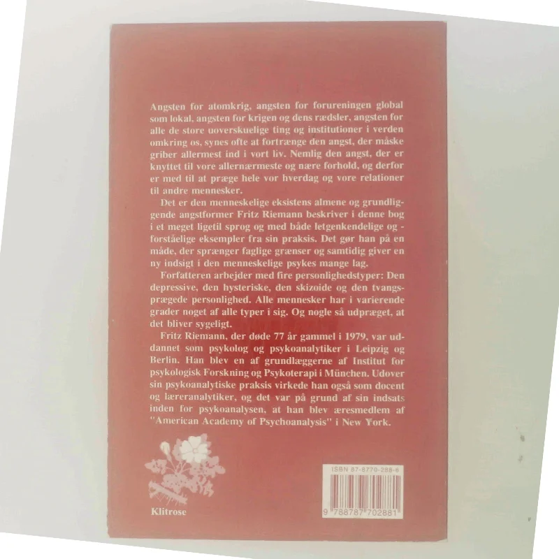 Angstens grundformer : et dybdepsykologisk studie af Fritz Riemann (Bog)