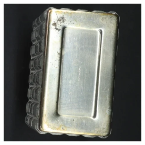 Glas vase karaffel med metal top og bund (str. 19 x 11 x 7 cm)