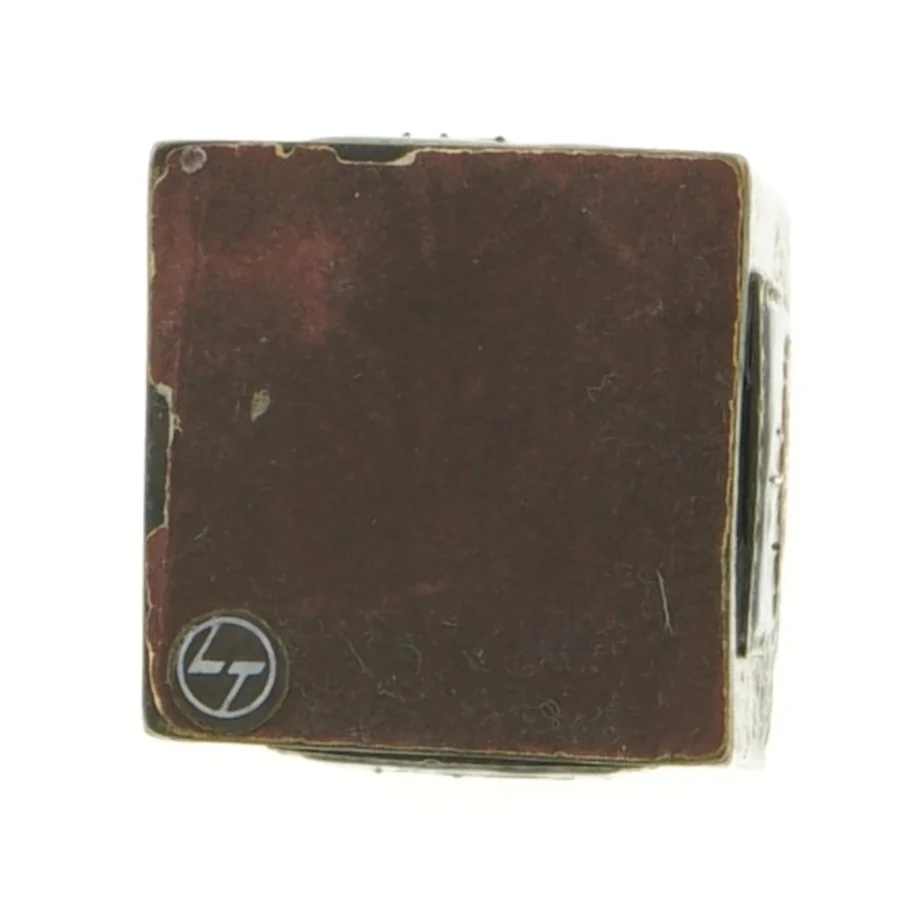 Metal Vase med blå emalje dekoration (str. 9 x 6 cm)