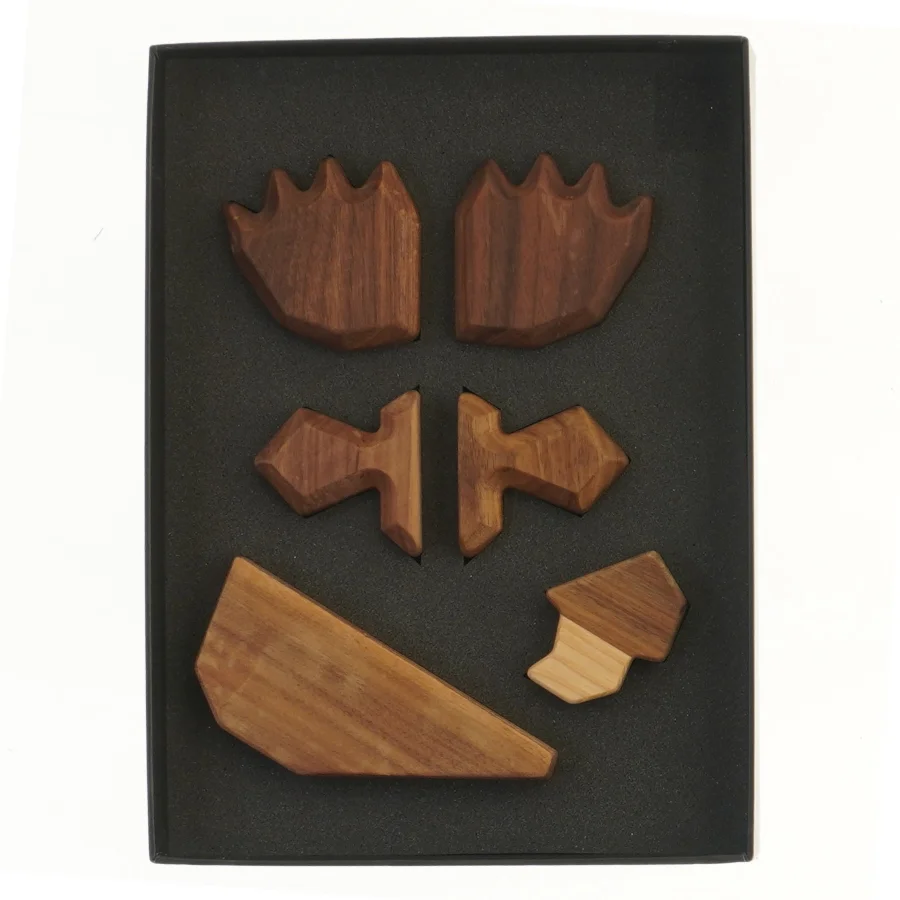 Træpuslespil Papegøjen i sort boks fra Fablewood (str. 27x20 cm)