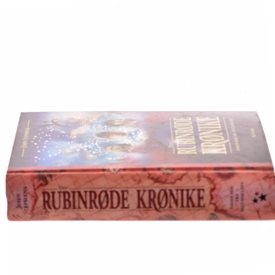Den rubinrøde krønike af John Stephens (f. 1972) (Bog)