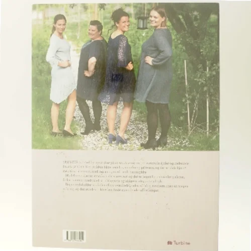 Skørter : smukke kjoler og nederdele til kvinder i str. 32-62 af Ninette Hartwich (Bog)