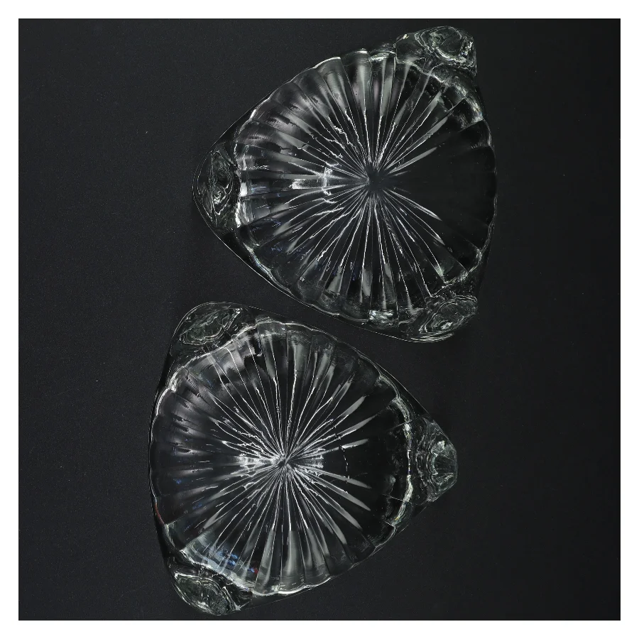 2 stk. Stabelbare Vintage art nouveau glasskål på 3 fødder (str. 16 x 5,5 cm)