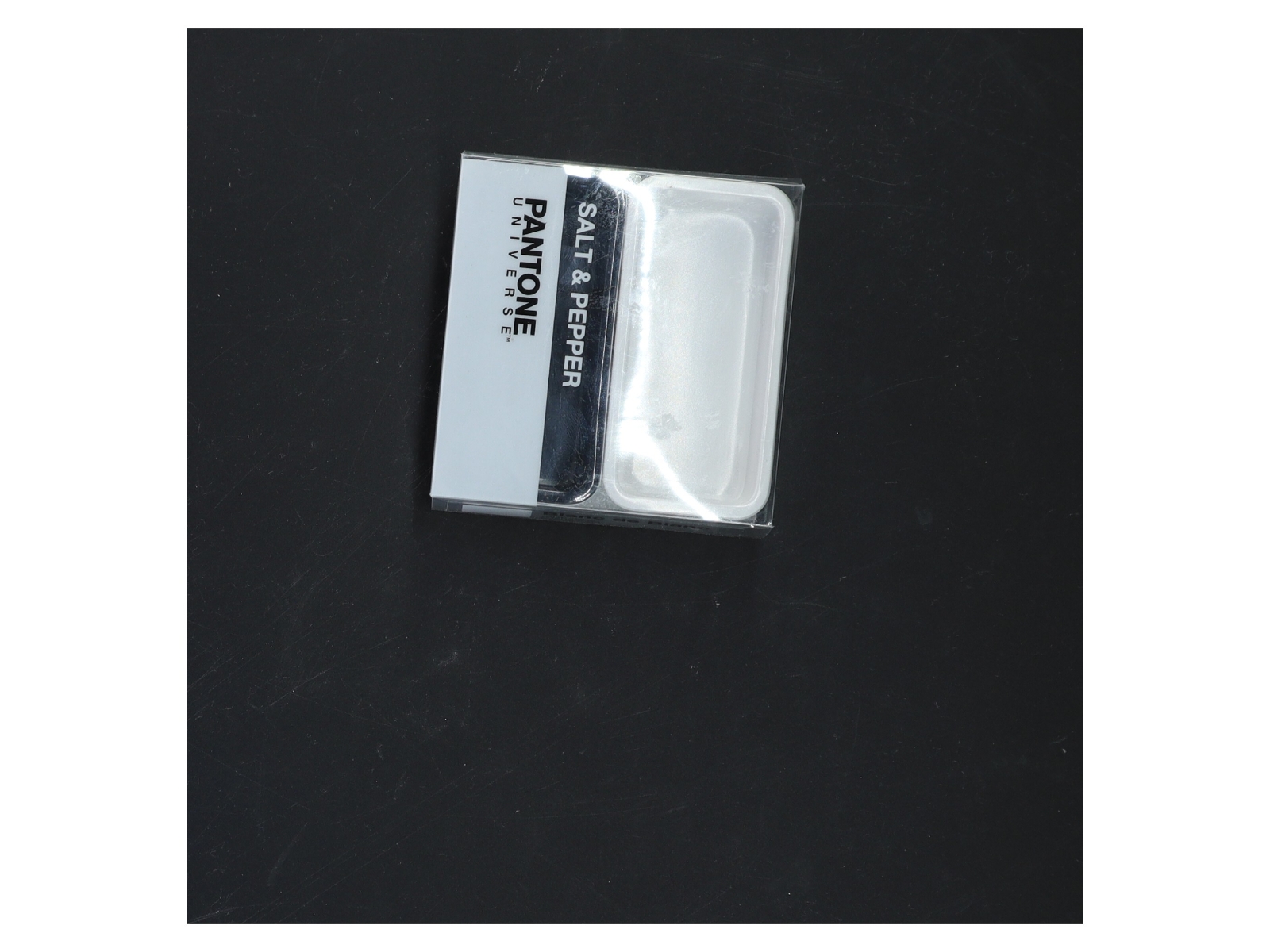 Pantone salt- og peberholder fra Pantone (str. 8x8x4 cm)
