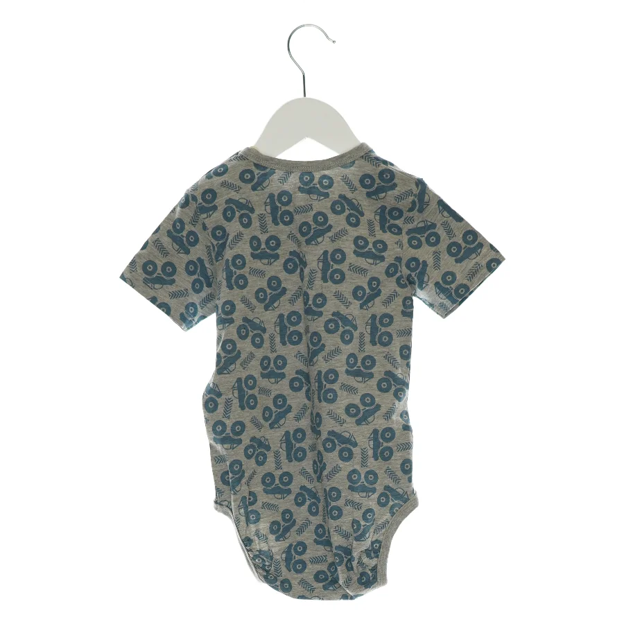 Sæt med bodystocking og shorts fra Friends (Str. 98)