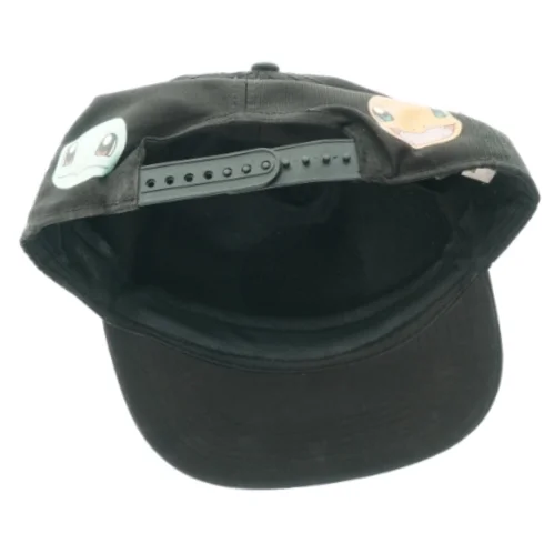 Kasket fra H&M (str. 134 til 152)