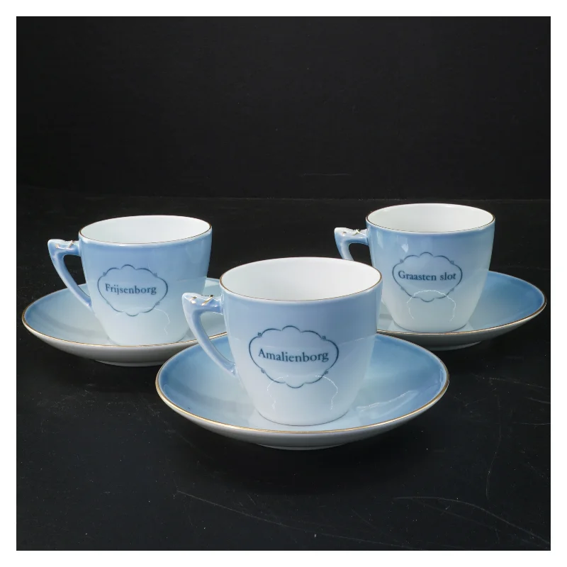 Tekop-sæt med motiver af danske slotte fra Royal Copenhagen (str. 13,5 ø cm og. 7,5 ø x 6 cm)