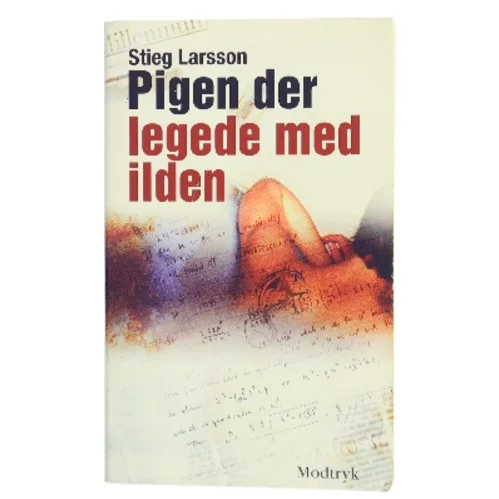 Pigen Der Legede Med Ilden (Millennium, 2. Bind) af Stieg Larsson (Bog)