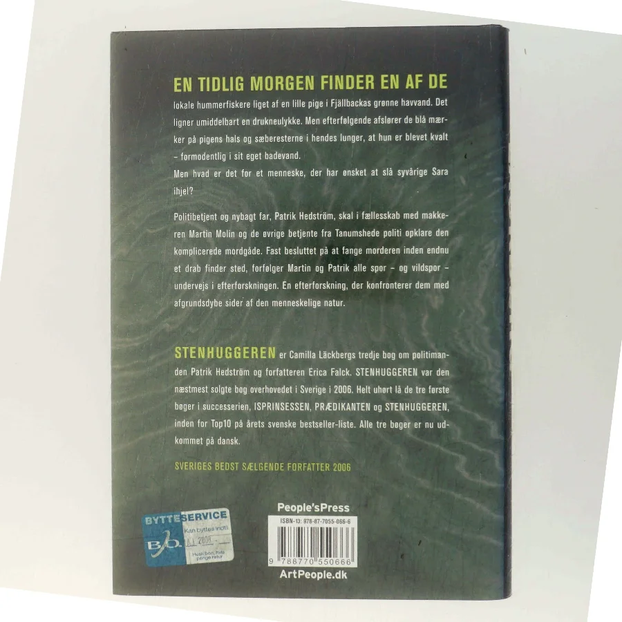 Stenhuggeren : kriminalroman af Camilla Läckberg (Bog)