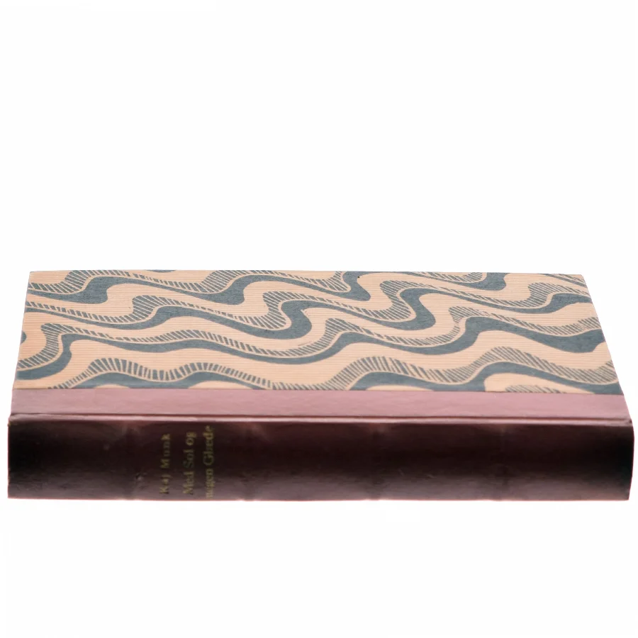 Med sol og megen glæde af Kaj Munk (Bog)