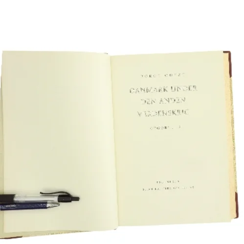 Danmark Under Den Anden Verdenskrig af Børge Outze (Bog)