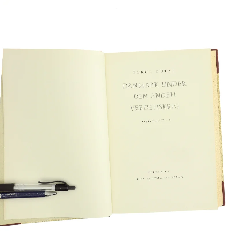 Danmark Under Den Anden Verdenskrig af Børge Outze (Bog)