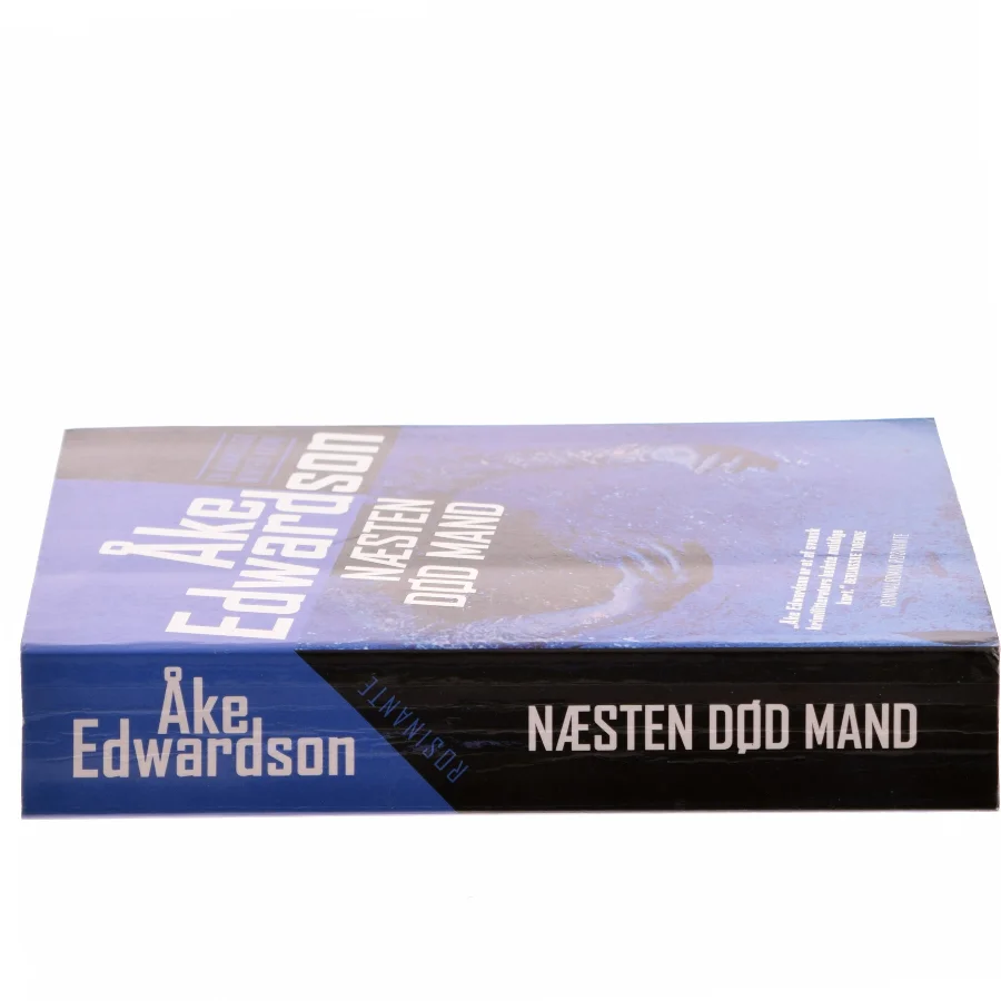 Næsten død mand : kriminalroman af Åke Edwardson (Bog)