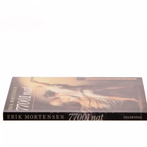77001 nat af Erik Mortensen (Bog)
