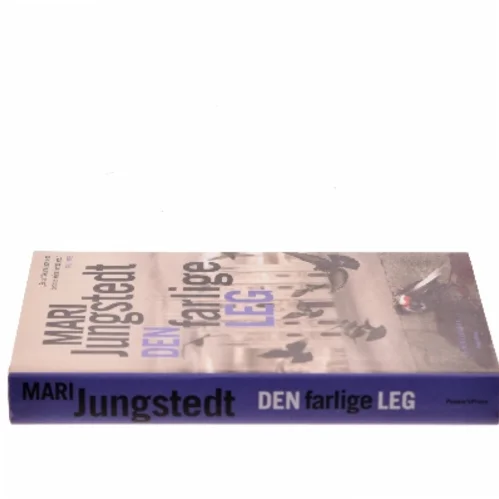 Den farlige leg : kriminalroman af Mari Jungstedt (Bog)
