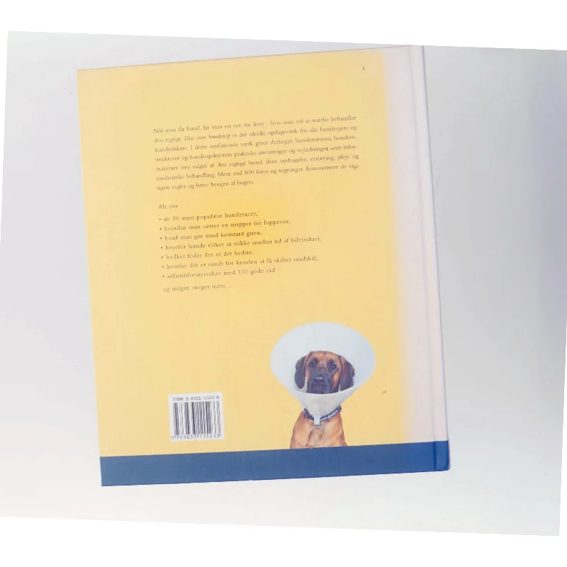 Den store hundebog : pleje, sundhed og opdragelse, træning, ernæring og førstehjælp af <Bogens forfattere> (Bog)