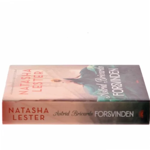 Astrid Bricards forsvinden af Natasha Lester (Bog)