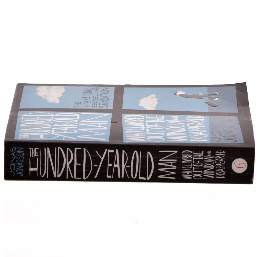The hundred-year-old man who climbed out of the window and disappeared af Jonas Jonasson (1961-) (Bog)