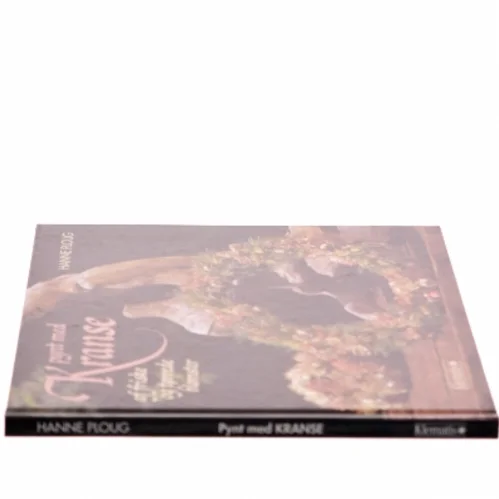 Pynt med Krænse af Hanne Ploug (Bog)