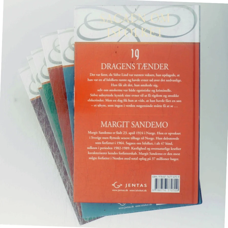 Ridderen (Ved Rasmus Klitgaard Hansen) af Margit Sandemo (Bog)