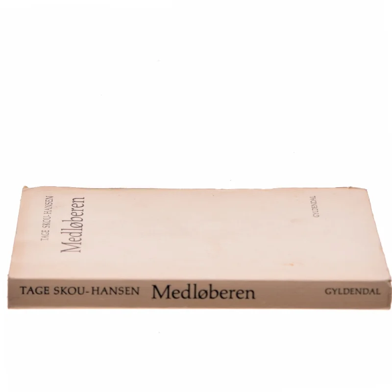 Medløberen af Tage Skou-Hansen (Bog)