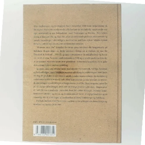 Pionerer mod øst : personlige fortællinger om DSB rederis/Scandlines indtog i den østlige del af Østersøen af Niels Tolstrup (f. 1957-07-21) (Bog)