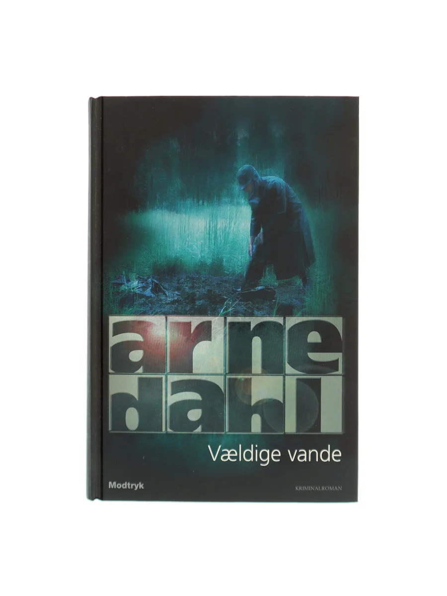 Forsiden af Vældige vande af Arne Dahl