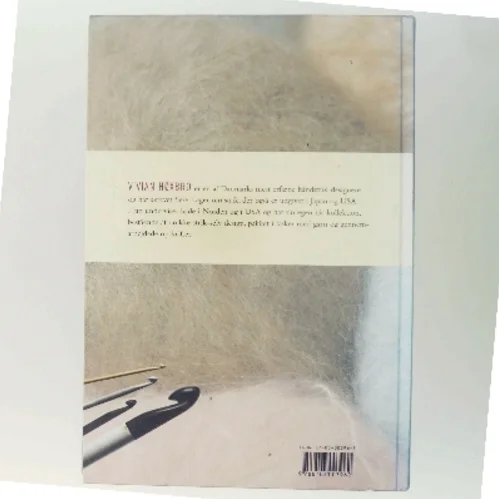 Politikens strikke- og hæklebog af Vivian Høxbro (Bog)