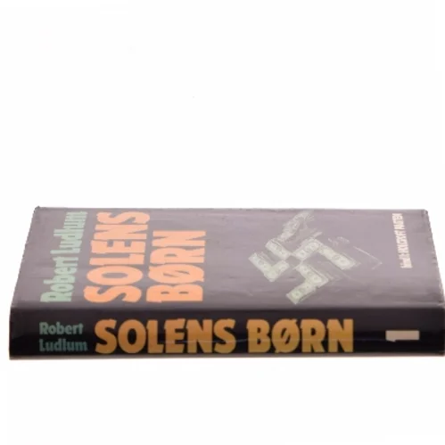 Solens børn. Bind 1: Holcroft pagten af Robert Ludlum (Bog)