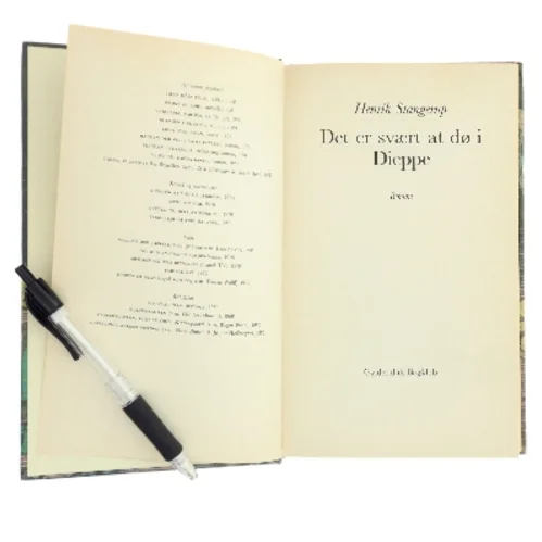 Det er svært at dø i Dieppe af Henrik Stangerup (Bog)