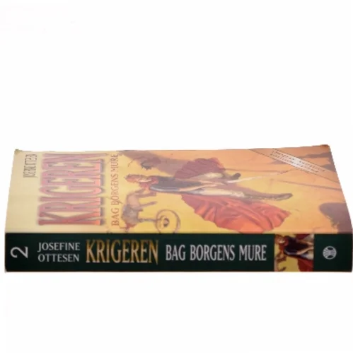 Krigeren – Bag borgens mure af Josefine Ottesen (Bog)