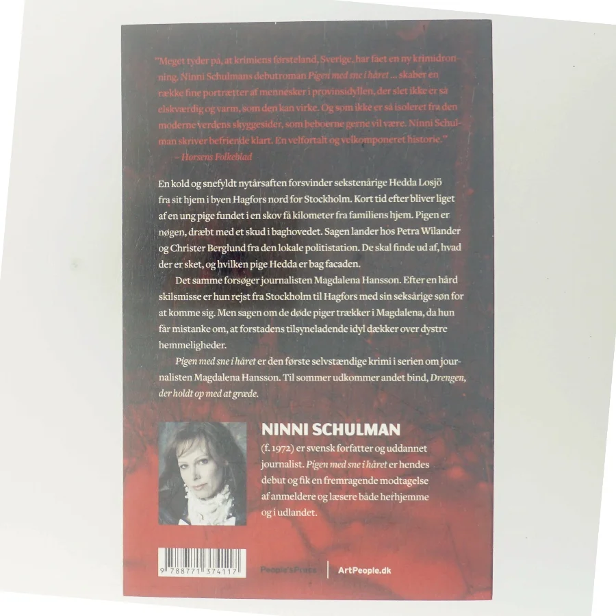 Pigen med sne i håret af Ninni Schulman (Bog)