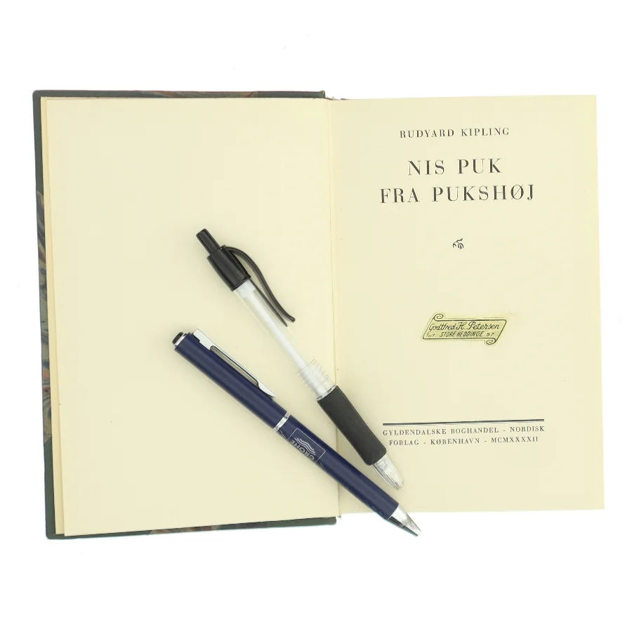 Nis Puk fra Pukshøj af Rudyard Kipling (Bog)