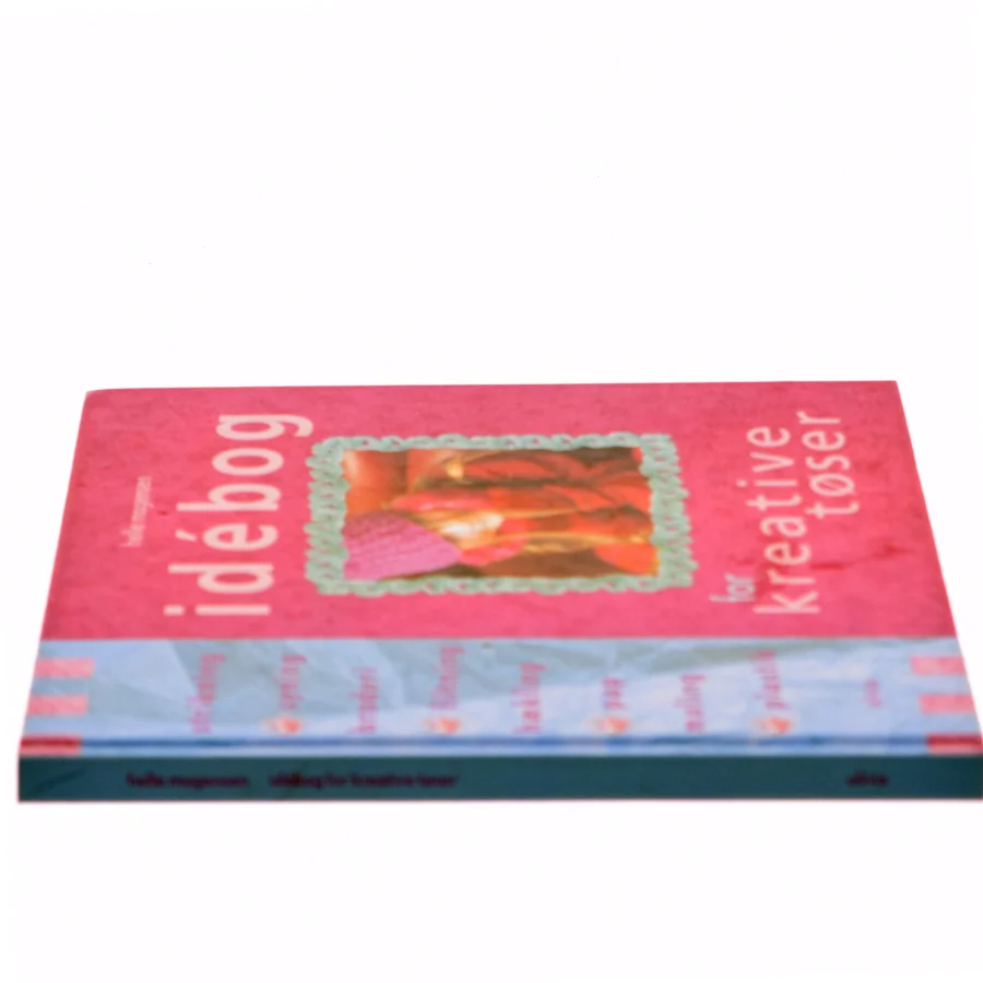 idébog for kreative tøser af helle mogensen (Bog)