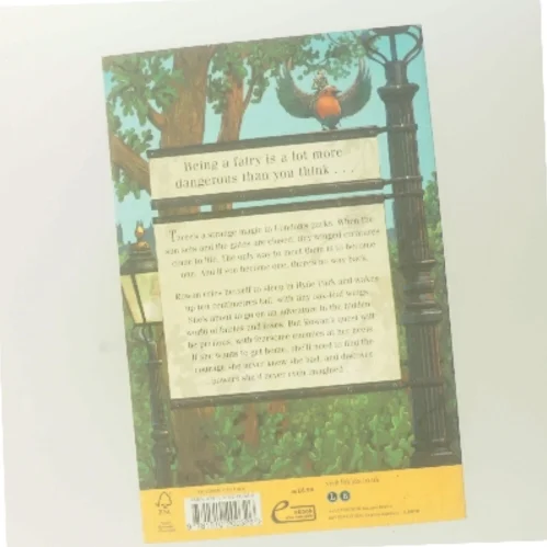 Rowan Oakwing a London Fairy Tale Rowan and the Heart of Oak af E. J. Clarke (Bog)