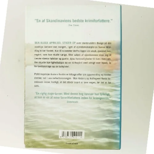 Den du elsker : kriminalroman af Mari Jungstedt (Bog)