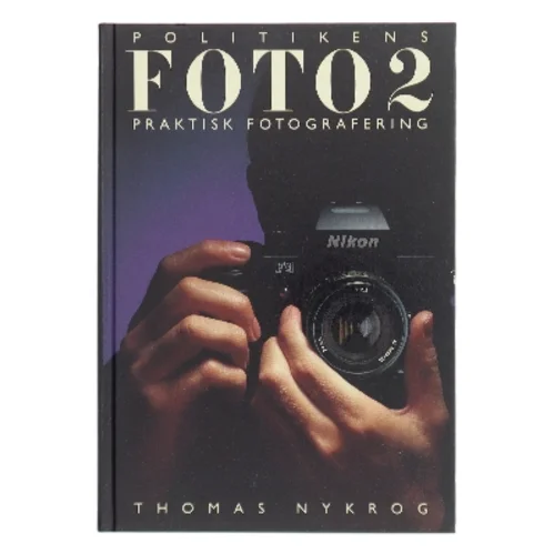 Politikens foto af T Nykrog (Bog)