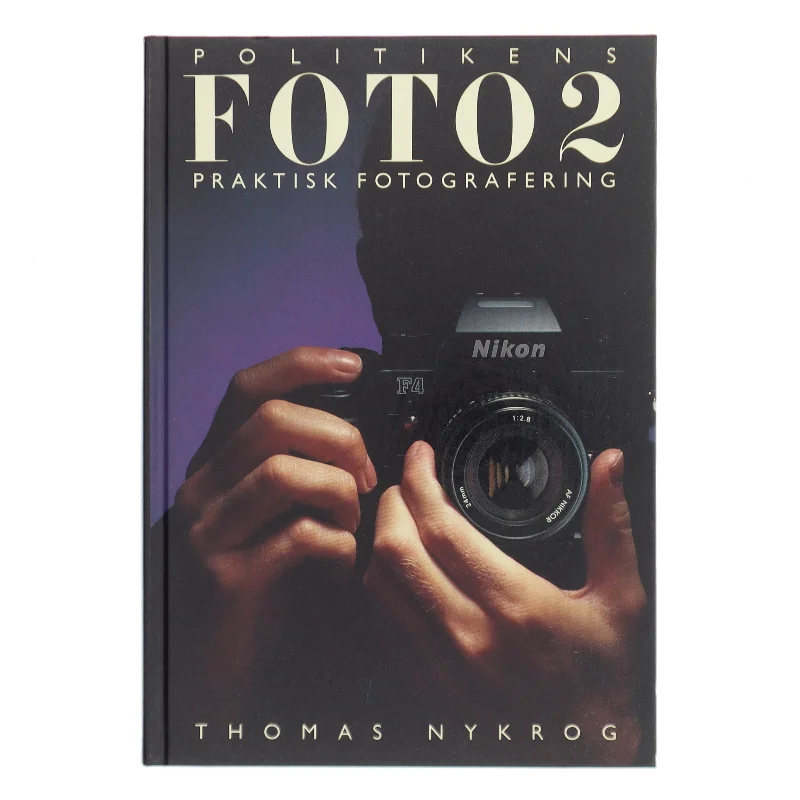 Politikens foto af T Nykrog (Bog)