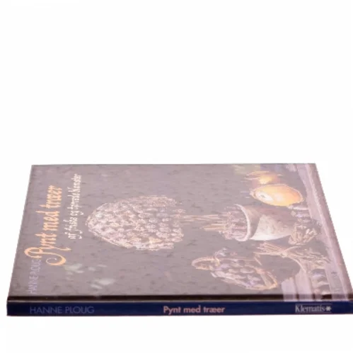 Pynt med træer af Hanne Ploug (Bog)