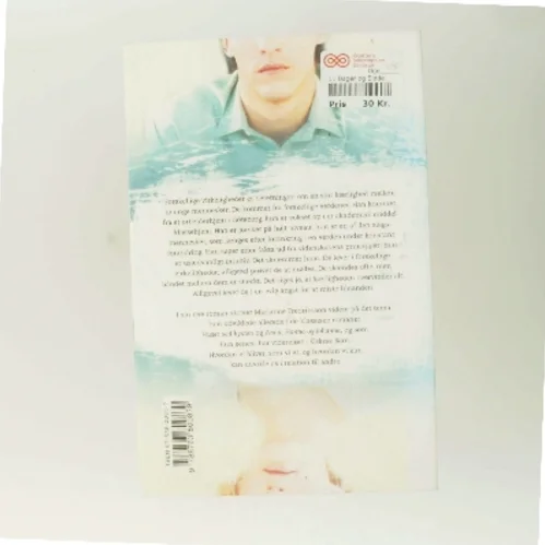 Forskellige virkeligheder af Marianne Fredriksson (Bog)