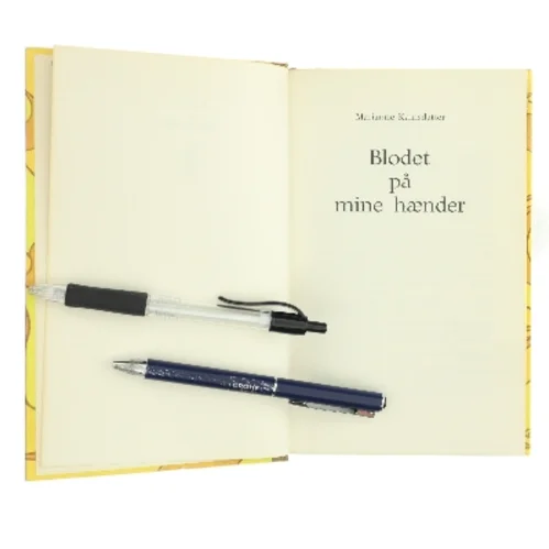 Blodet på mine hænder af Marianne Kainsdatter (Bog)