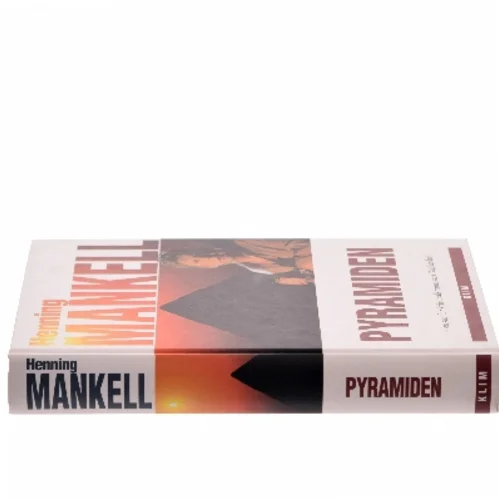 Pyramiden af Henning Mankell (Bog)