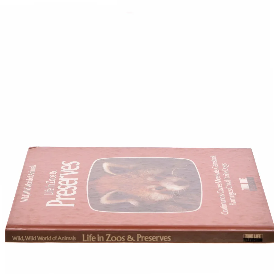 Life in Zoos & Preserves (Bog)