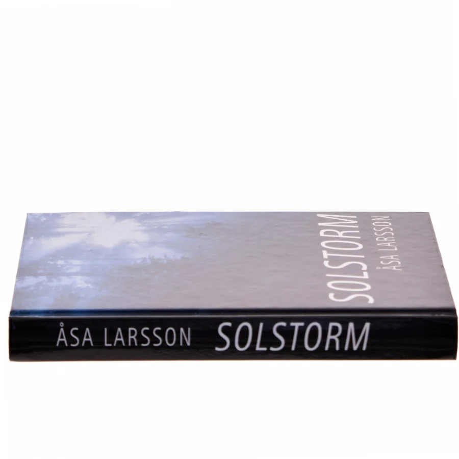 Solstorm af Åsa Larsson (Bog)