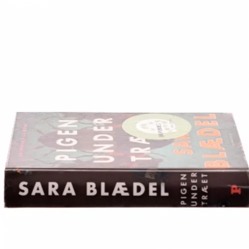 Pigen under træet af Sara Blædel (Bog)